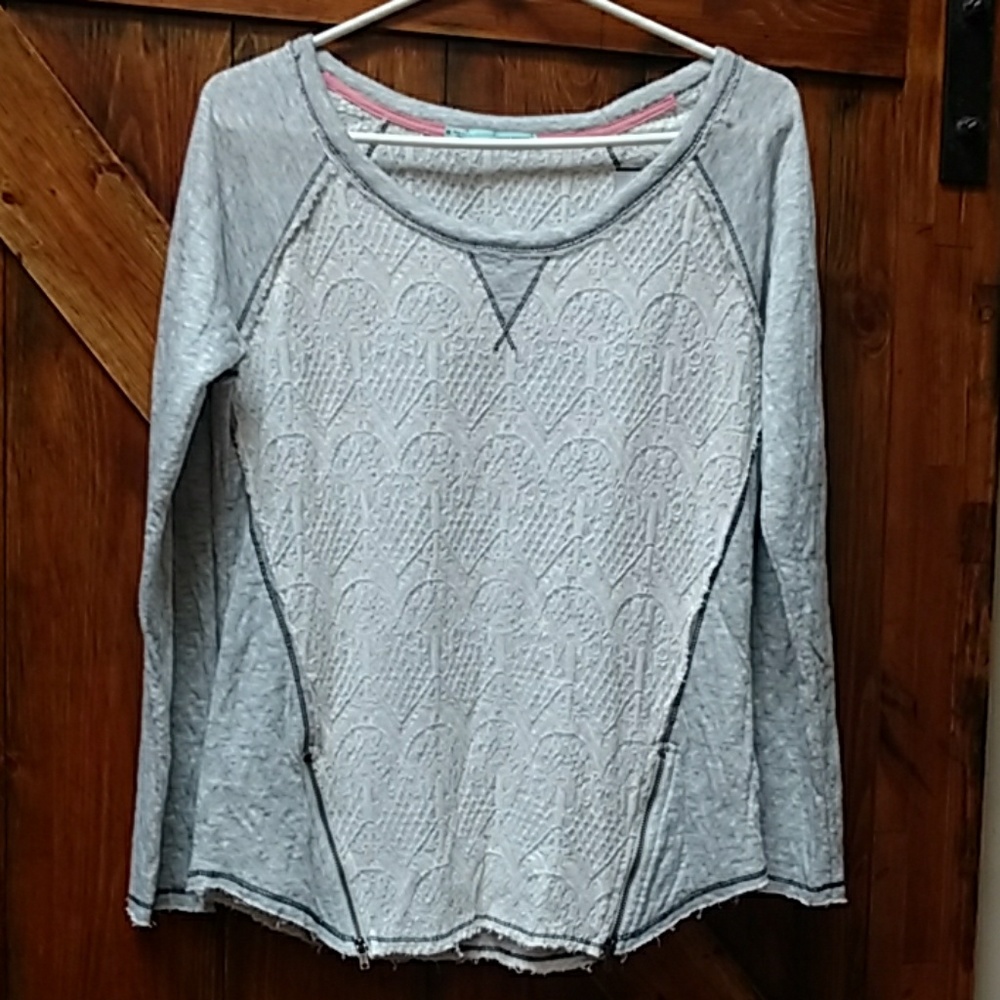 Maurices women's size M long sleeve gray shirt